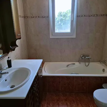 Sef2 With Garden And Outdoor Bbq - Special Late Season Deal Apartman