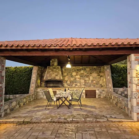 Sef2 With Garden And Outdoor Bbq - Special Late Season Deal *